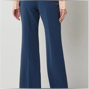 Worthington Womens Everyday Pant. Size 8